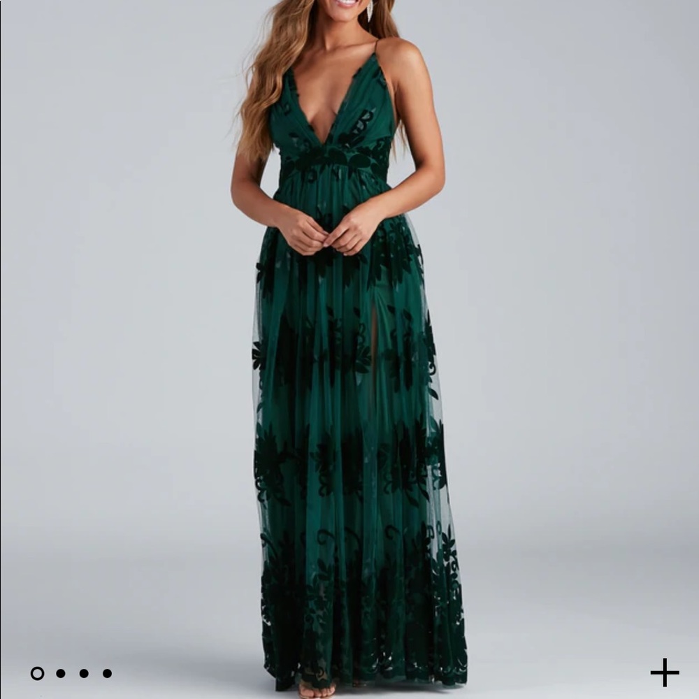 Windsor velvet dress